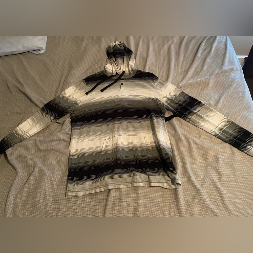Public Opinion Large Lightweight Hoodie - Picture 3 of 4